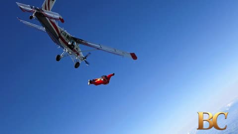 Local dentist among 2 killed in separate Illinois skydiving accidents