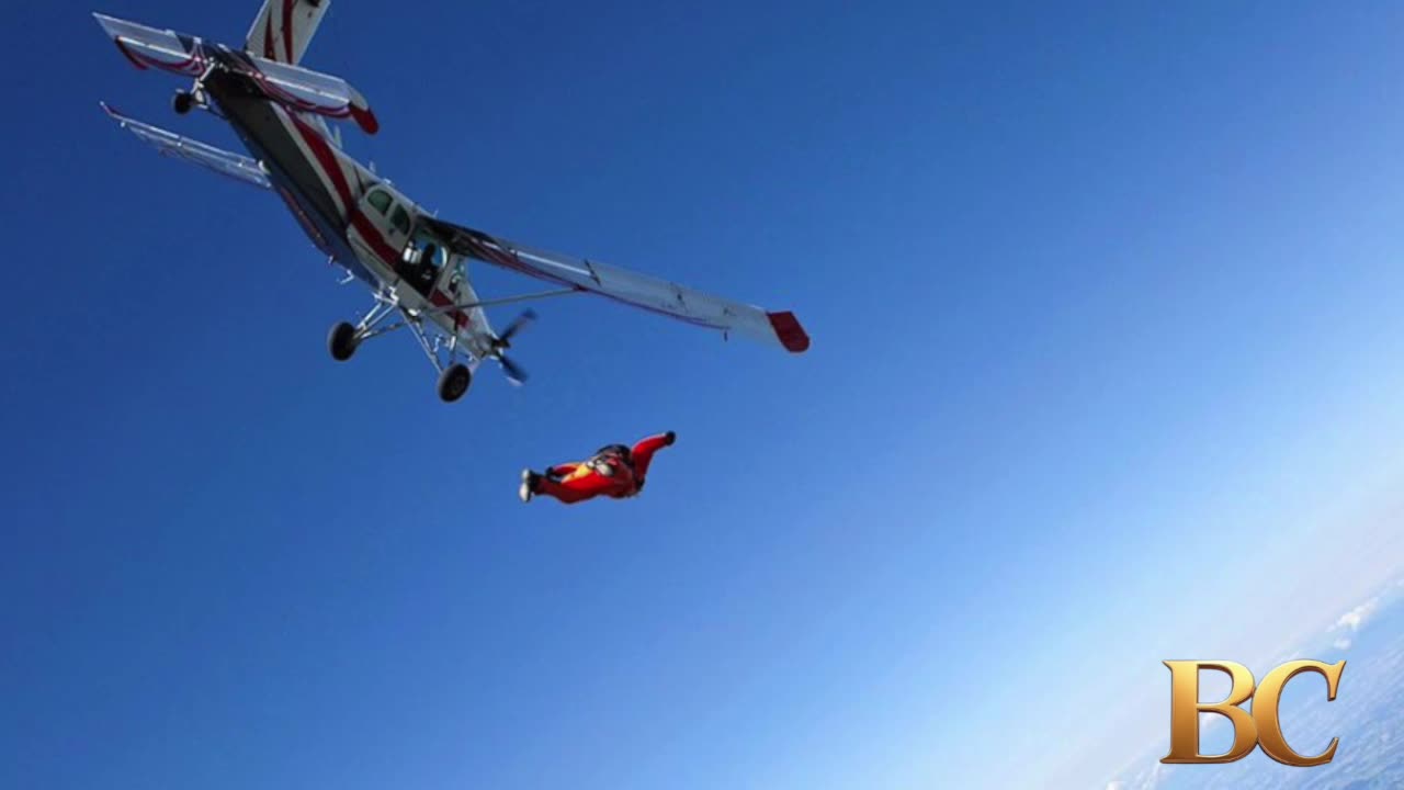 Local dentist among 2 killed in separate Illinois skydiving accidents