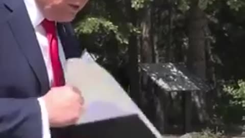 TRUMP DROPS SOME TOILOT PAPER