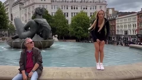 Ashlee_lou_xx I don’t carry cash 🤷🏼‍♀️