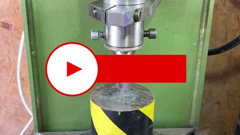 Hydraulic Press Vs Chili