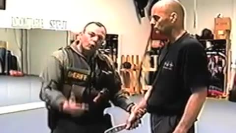 Knife Disarm Rule - Self-Defense