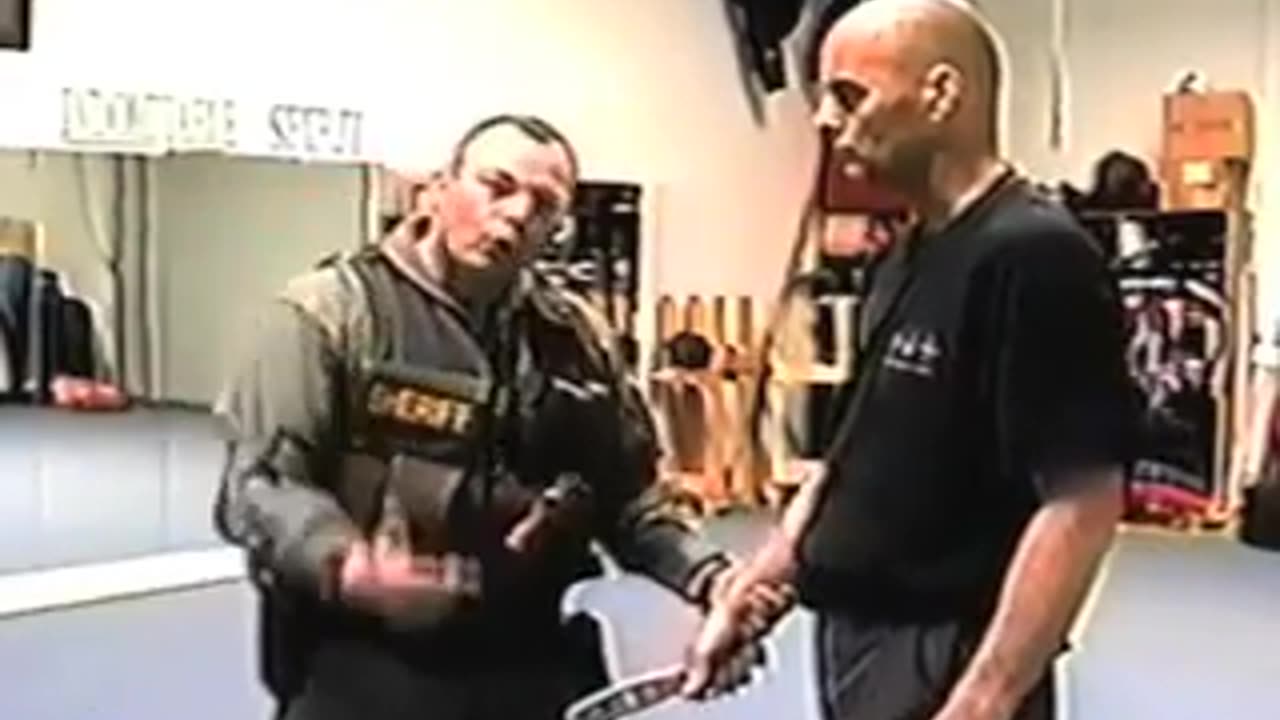 Knife Disarm Rule - Self-Defense