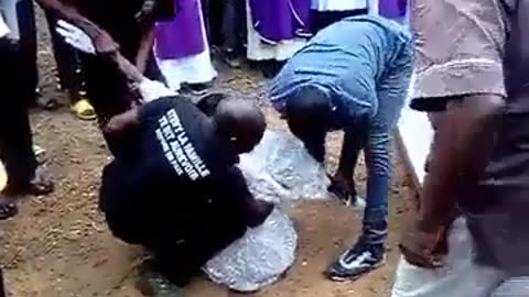 african negros almost fuck up a burial.