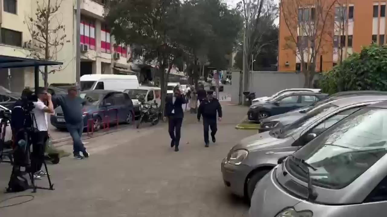 Pas të shoqes në SPAK, edhe Elman Abule paraqitet në GJKKO...