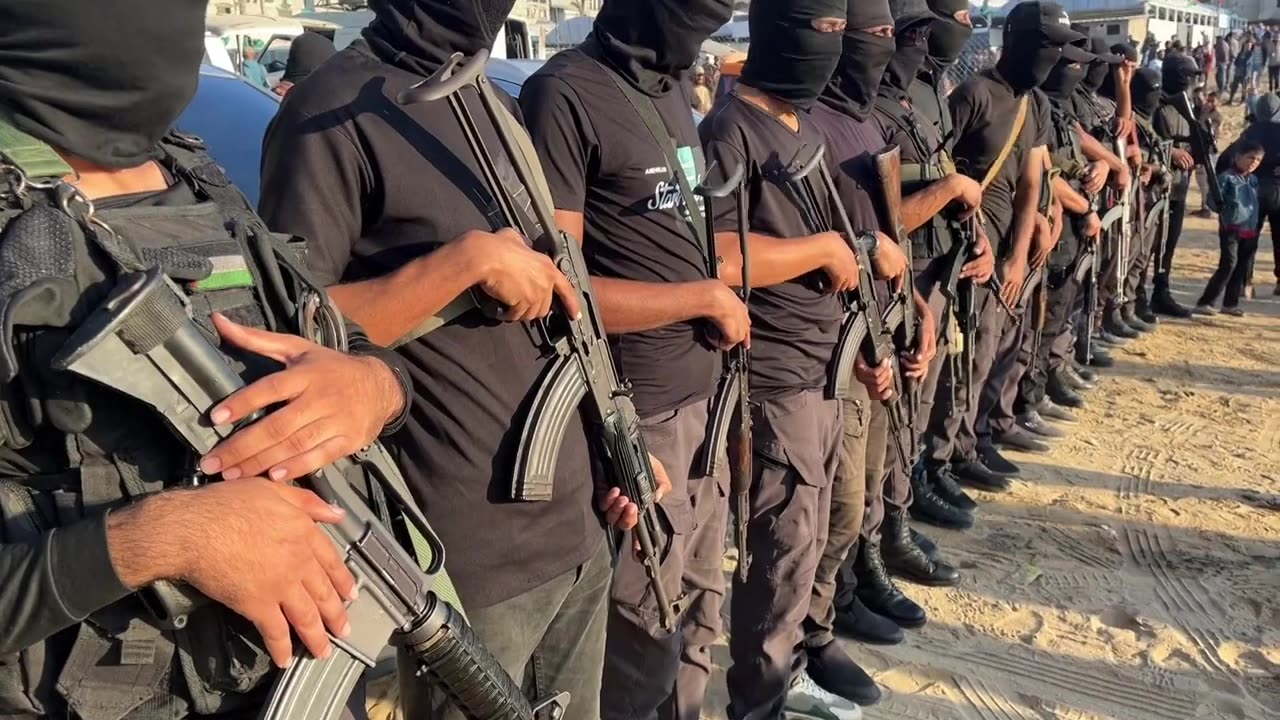 Hamas militants in streets of Gaza's Khan Yunis amid expected hostage-prisoner exchange | AFP