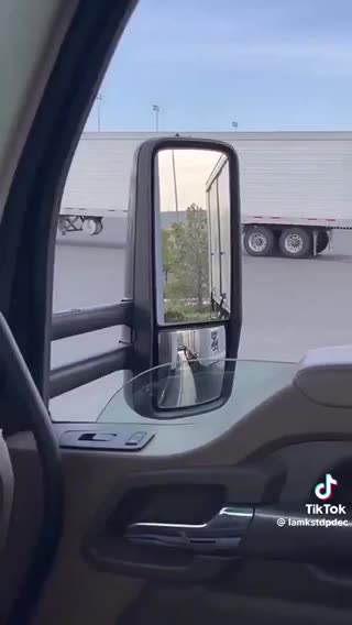 Trucking in Canada