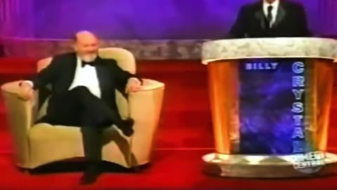 (2000) Comedian Billy Crystal also makes PEDOPHILE JOKES at Rob Reiner's ROAST.