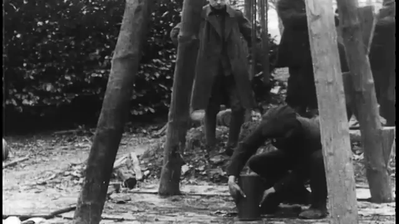 [HEARST NEWSREEL EXCERPTS] - [HEARST NEWSREEL EXCERPTS] - cbs-cbswwi-596
