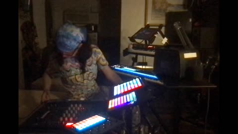 Bleepz 'N Bloopz & The Oontz Oontz Oontz! Music Practice With EpitomeTheBurnkid Ep. 1 #breakbeat