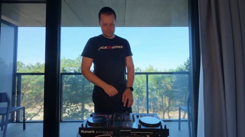 House Music 24/7