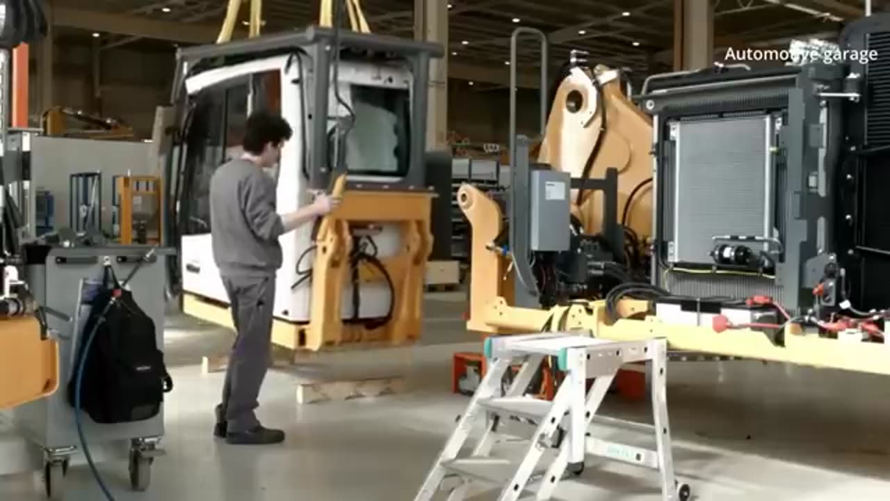 Liebherr Excavator Factory Tour - Production In France