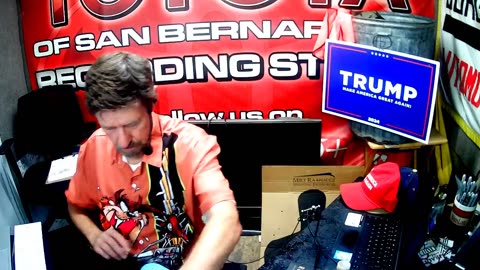 SCHOOL FIGHT GOES WILD! Deputy shooting Footage! Trump Blasts racist S African prez!