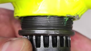 How to quickly lubricate and install a bicycle bottom bracket