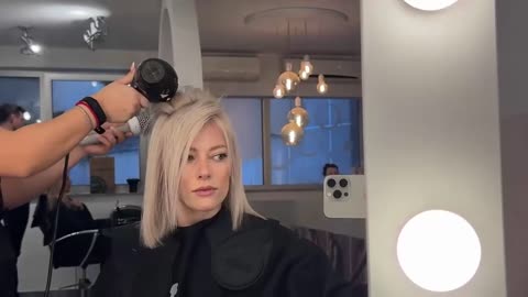 BLEACHING MY HAIR - HOW TO GET WHITE PLATINUM BLONDE P12