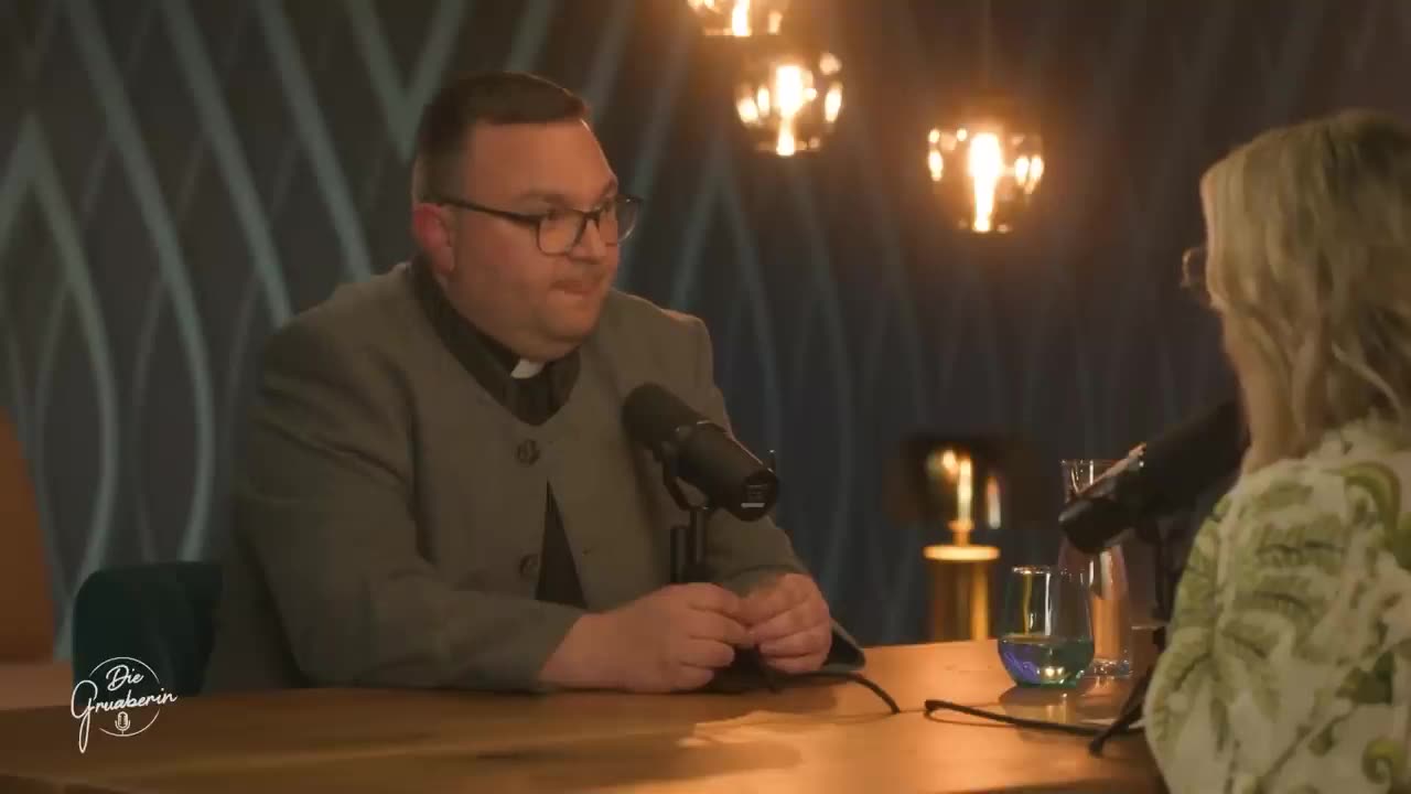 Nicht wie jeder Pfarrer: Monika Gruber & Hermann Schächner im Gespräch | Die Gruaberin