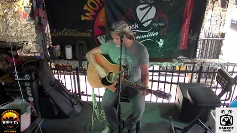 LIVE Music Everyday!