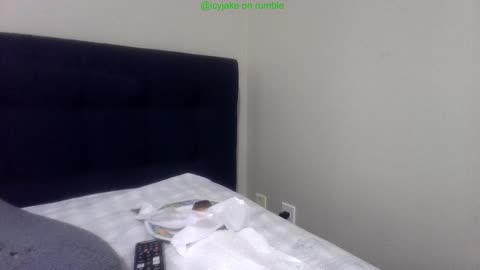 SMOKING WEED OUT OF A ONE HITTER/CHILLUM TO EMO RAP PLAYING FORTNITE TOO