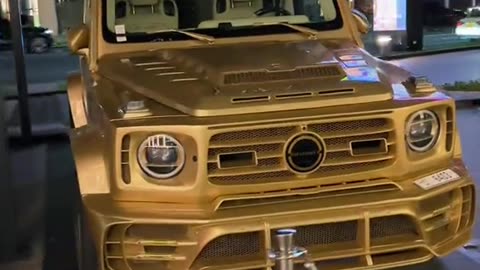 🏎️💨 The Most STUNNING Ferrari in Dubai! | LuxurySportsCars