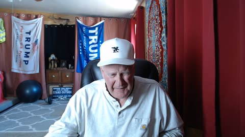 Tiny firms win big contracts to hunt undocumented immigrants