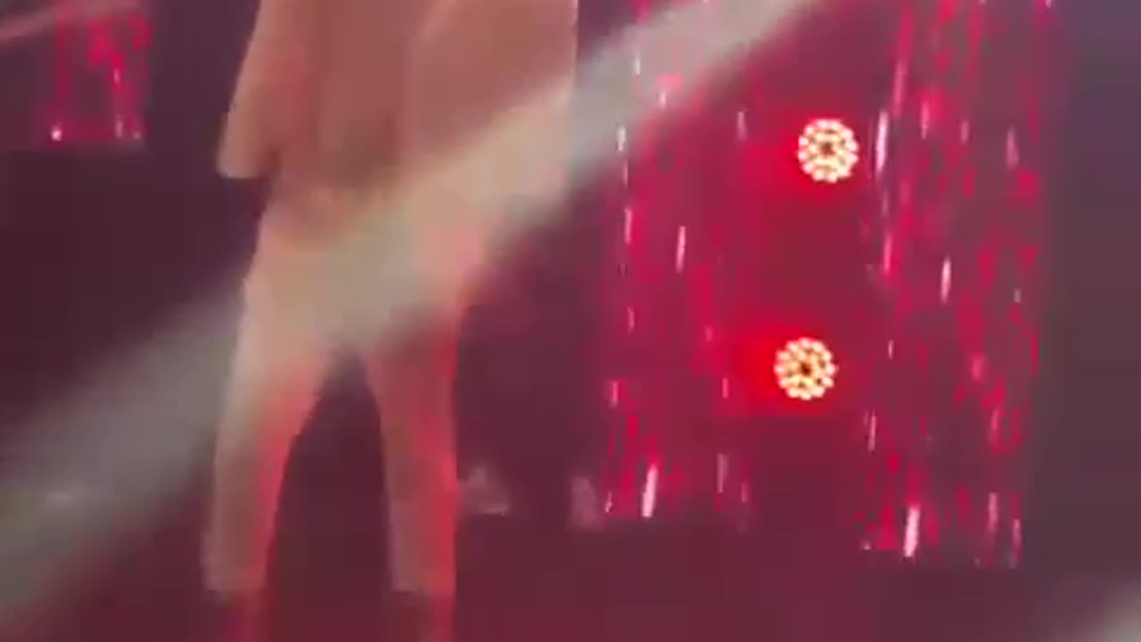 Pedro Henrique összeesett és meghalt egy előadás közben (nemattólvan!)