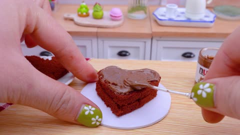 Miniature Chocolate Heart Cake Decorating