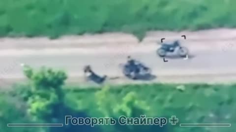 🤬🔞 Russian soldiers tied a captured Ukrainian Armed Forces soldier to a motorcycle