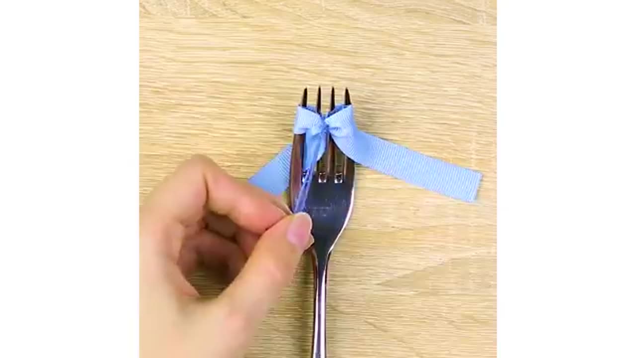15 SPOON AND FORK HACKS