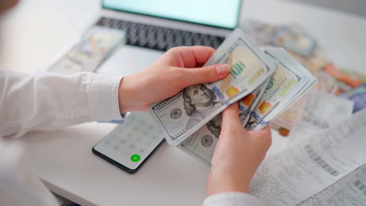 Transform Your Savings: Reach Your First $10K!