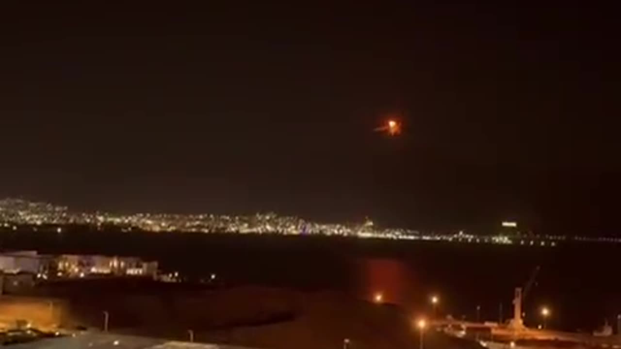 Footage of the Israeli interception of a drone near Eilat an hour ago.
