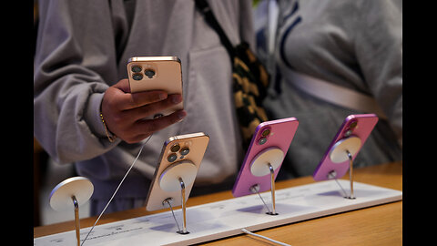 iPhone под тарифом, госслужбы под ножом: как Трамп меняет Америку