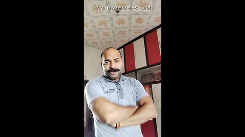 अपने मुंह मियां मिठ्ठू 😂