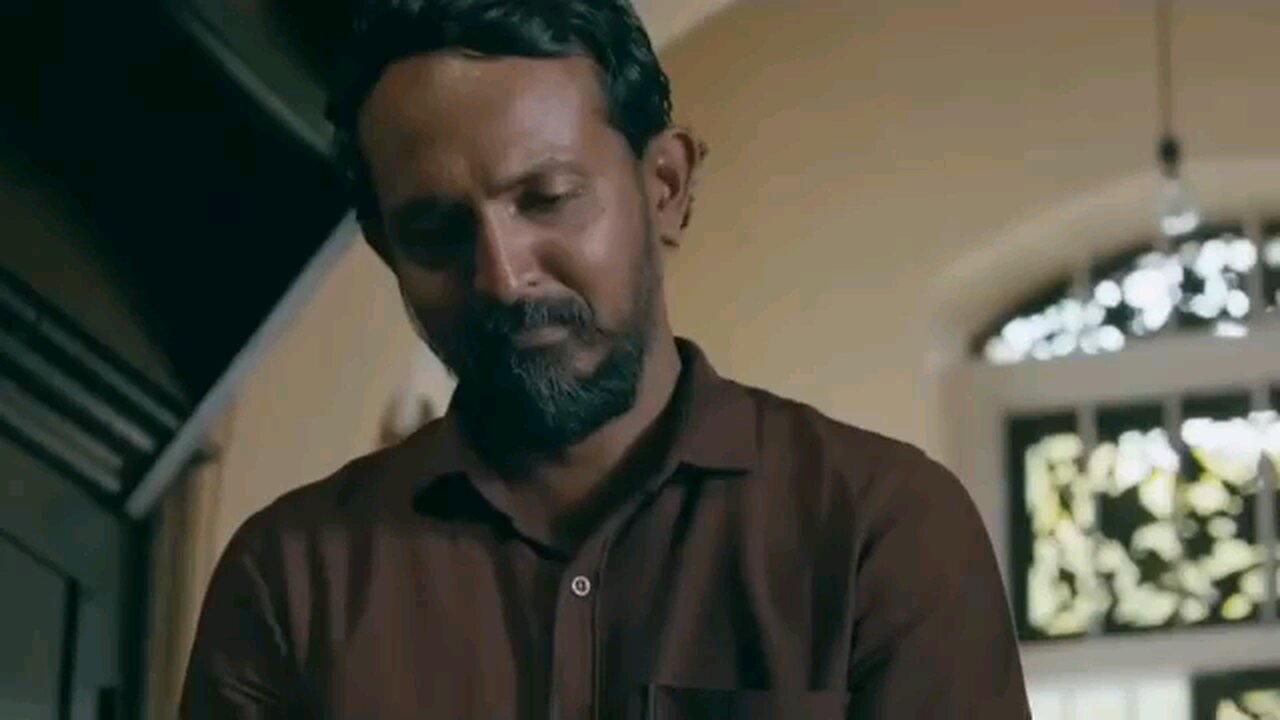 රට වැටුණාත් කුලුන කෙලින්