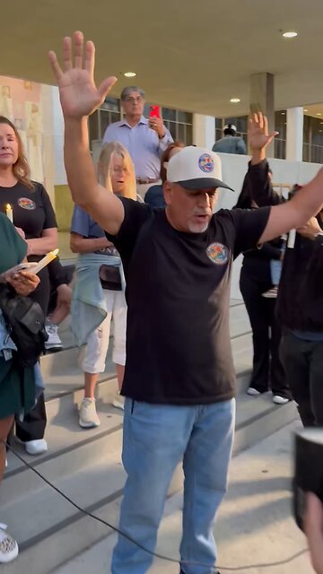 Patriots are holding a candlelight vigil and prayer service for Charlie Kirk