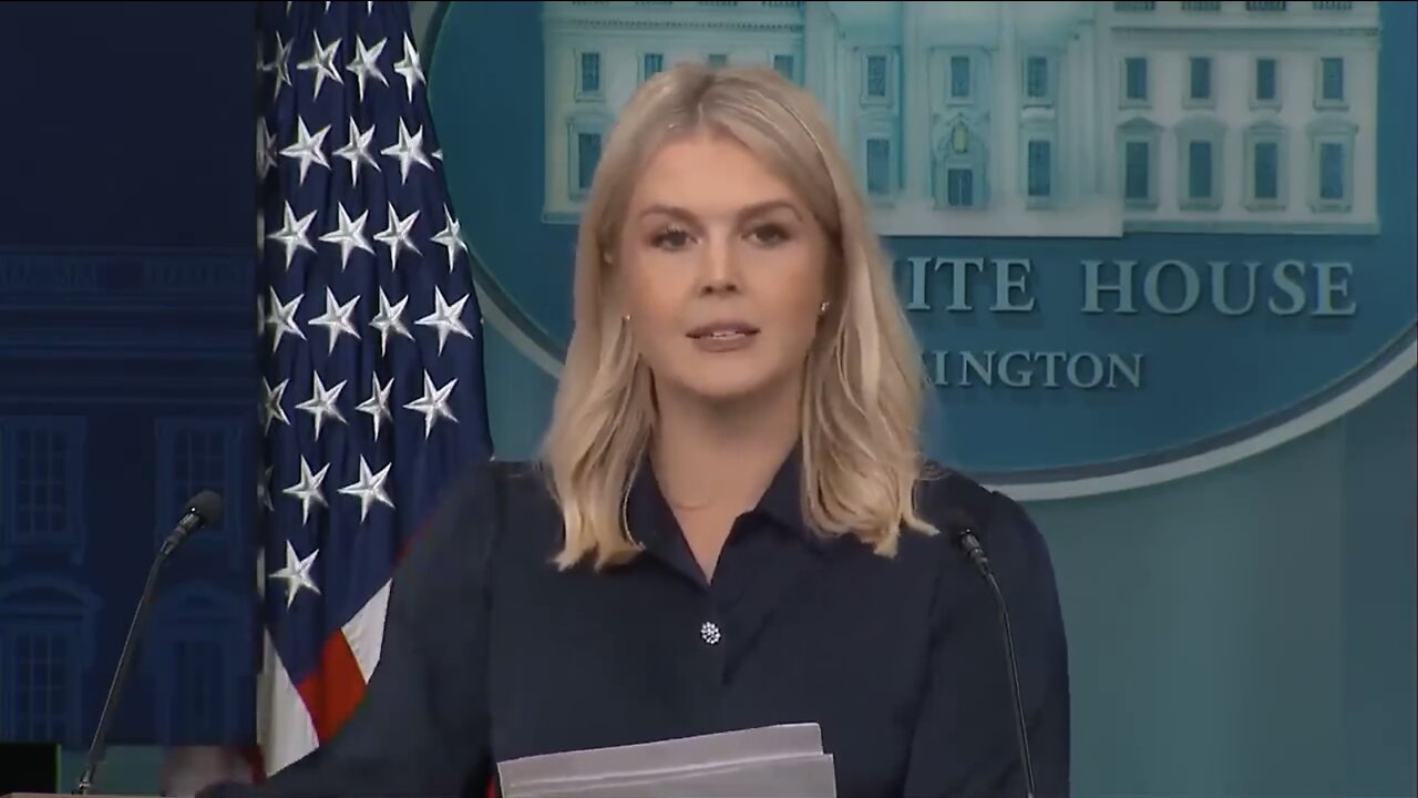 WHITE HOUSE PRESS SECRETARY💝🇺🇸👩‍💼🌷HOLDS BRIEFING🇺🇸🏛️💫