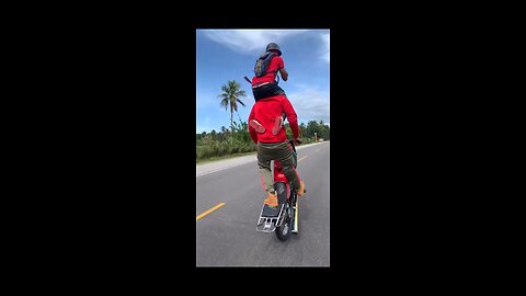 Ride like a boss! Now that's Talent!!