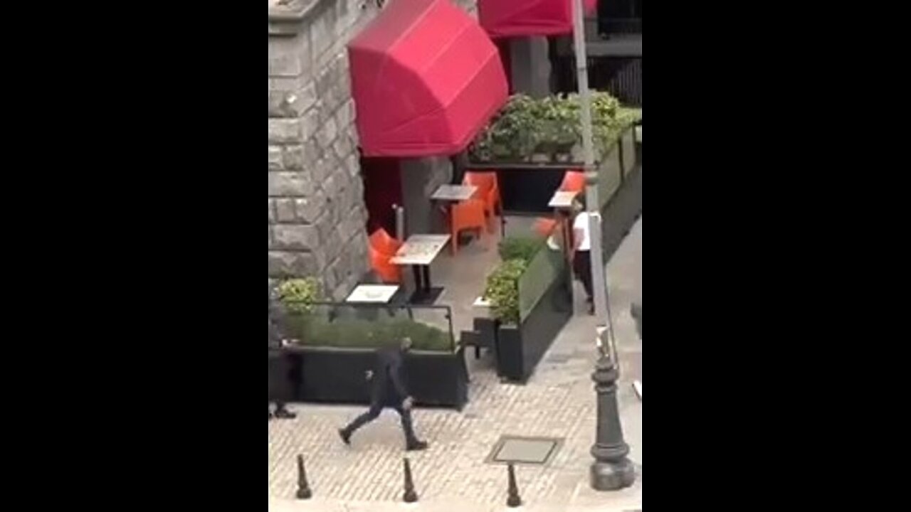 ფეისბუქი. არაბის ჩხუბი აღმაშენებლის გამზირზე. 05. 11. 2025