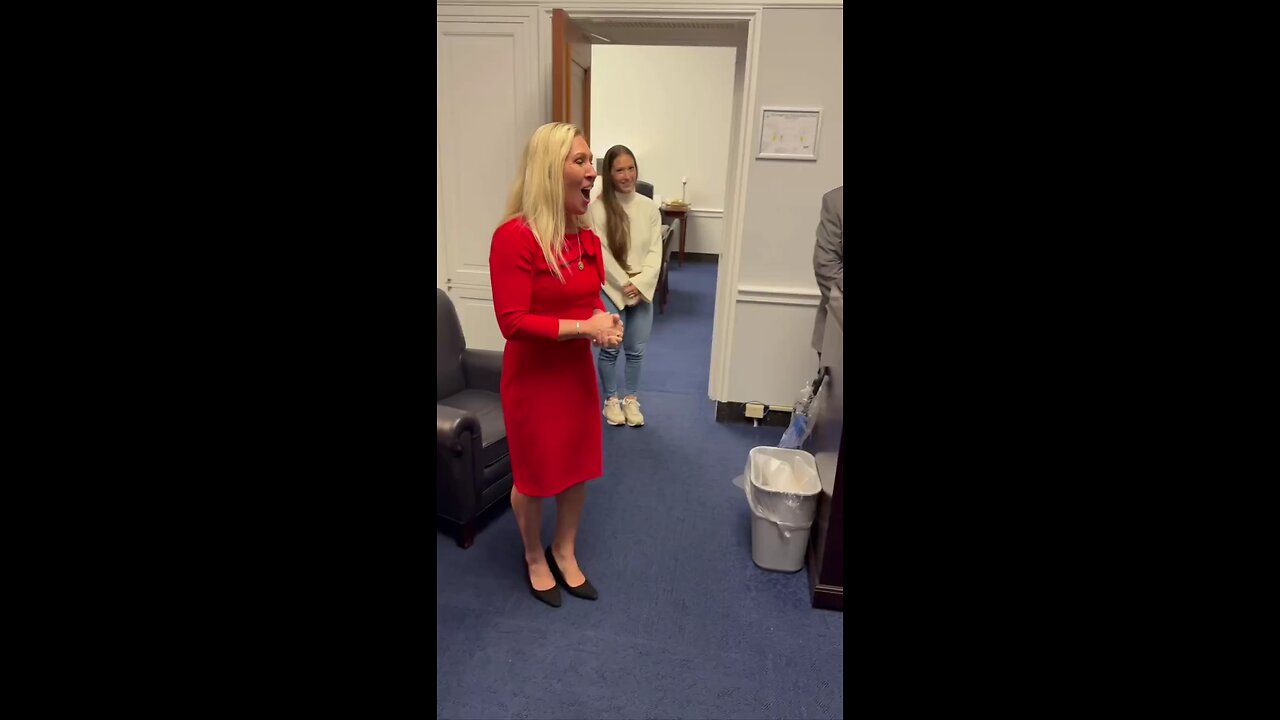 Marjorie Taylor Greene met with "Uno," a beagle rescued from Dr. Fauci's NIH experimentation labs