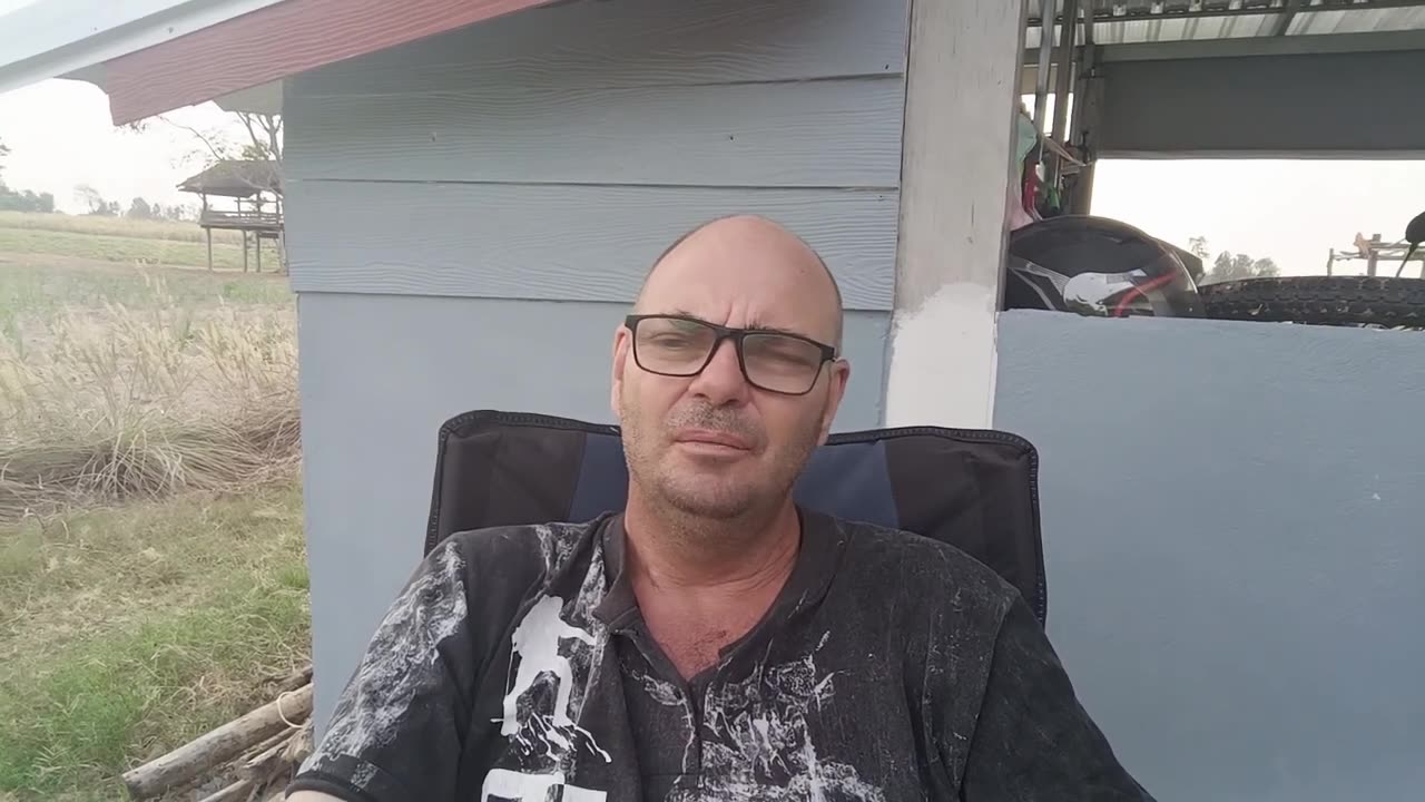 Vlog # 19 The dark mood hangs on..........