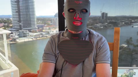 How to Set Up & Use the Hooga Red Light Therapy Mask and Neck Piece for Anti-Aging ||