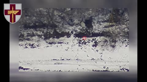 Ukrainian Paratroopers Going After Russian Comms Base