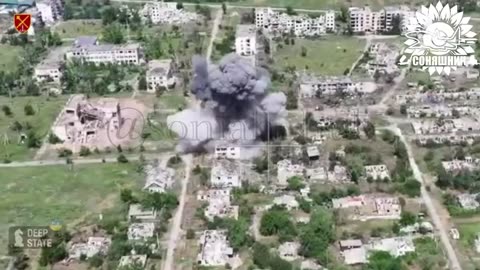🇺🇦✈️ MiG-29 destroys the command post of the enemy battalion in Nesteryanka, - Soniashnyk