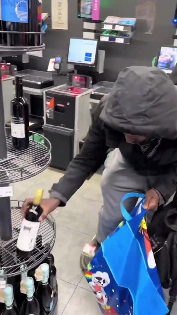 In London you can steal and run away like a rat without any problems.