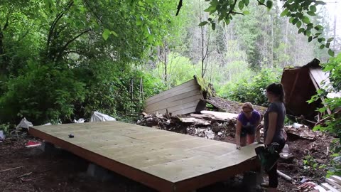Build the Base: Foundation and Framing for Your Tiny House