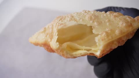 If You Have Cheese and Some Flour, Make This Quick and Easy Cheesy Snack!