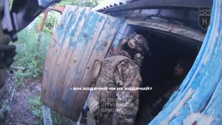 Ukrainians Retrieve Wounded from Battlefield
