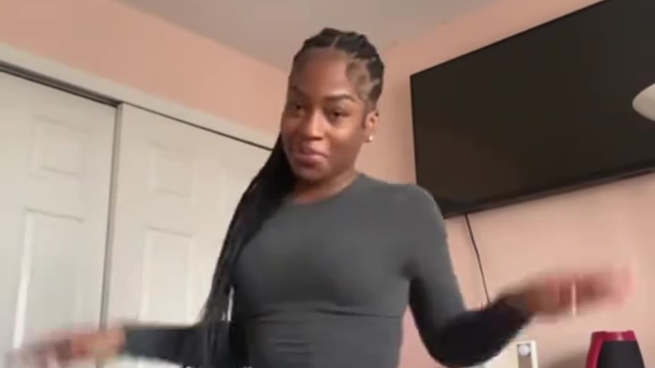 "POV: You Walk Into the Room & Your Hips Enter First 🔥💃"