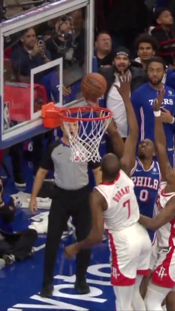 Houston Rockets Kevin Durant blocks Philadelphia 76ers Tyrese Maxey's game winning layup