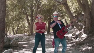 9.12.25 LIVE Worldwide with The Swansons