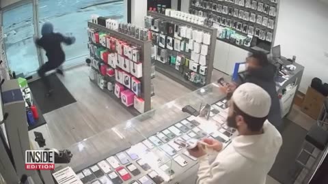 Muslim Store Owner Lets Robber Go Free